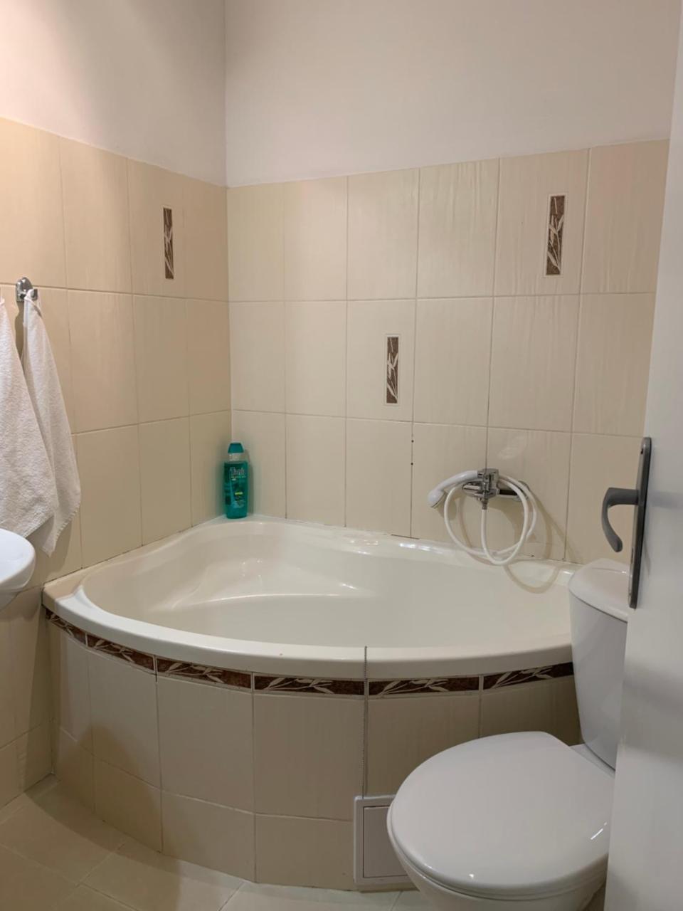 Penzion Holiday Trnava Extérieur photo